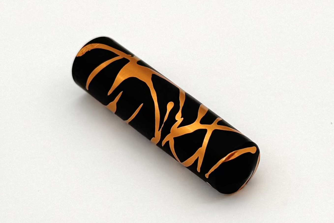 SchonDSGNAnodizedAluminumFullSized3DPinkMatteandGlossFP_G